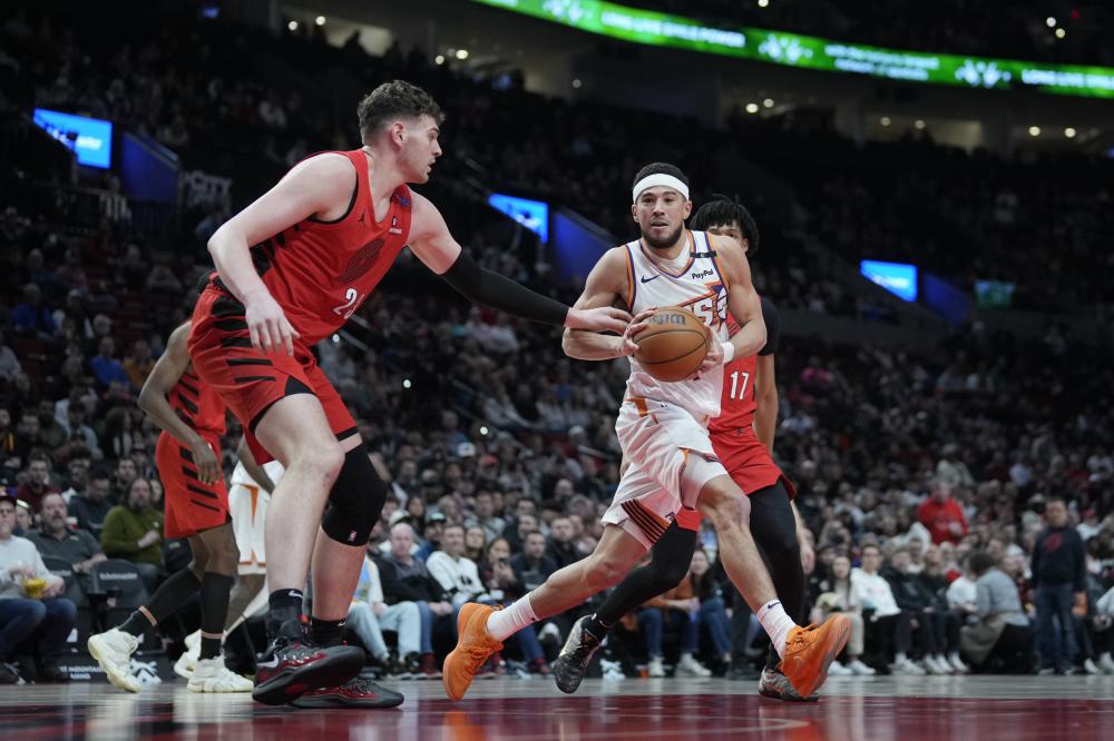 登贝莱等球 登贝莱等球