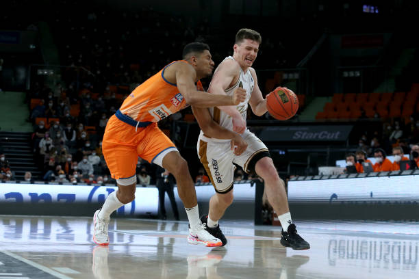 重整旗鼓 重整旗鼓